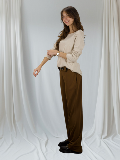 Pantalone elegante con cinturino